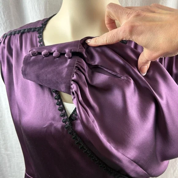 Sandra Angelozzi Elegant Silk Wrap Blouse in Rich Purple 42 - Picture 8 of 10